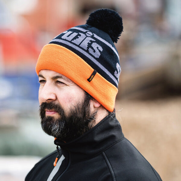 sh023 trade bobble hat 1000x1000